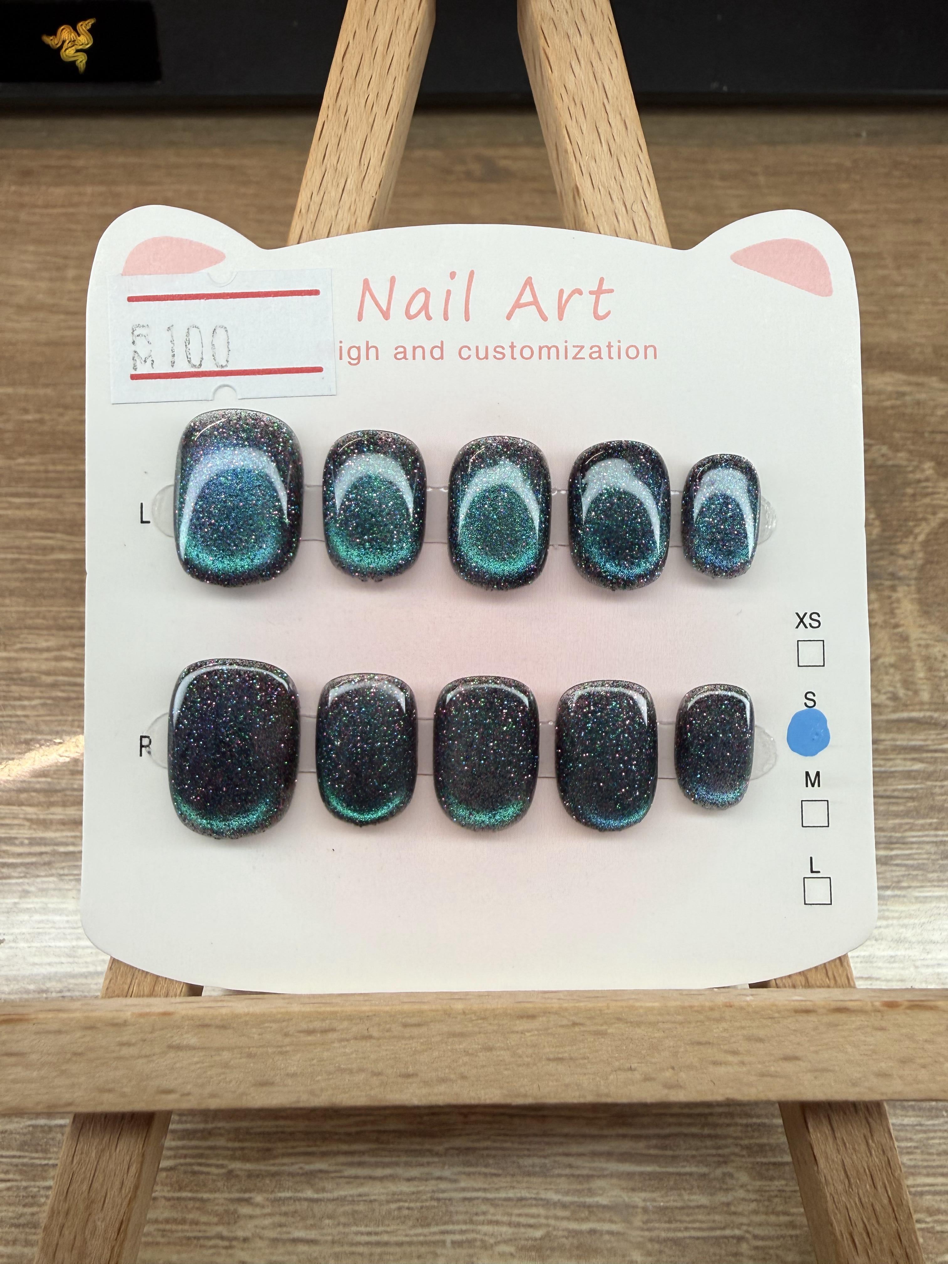 Cat Eye Nails