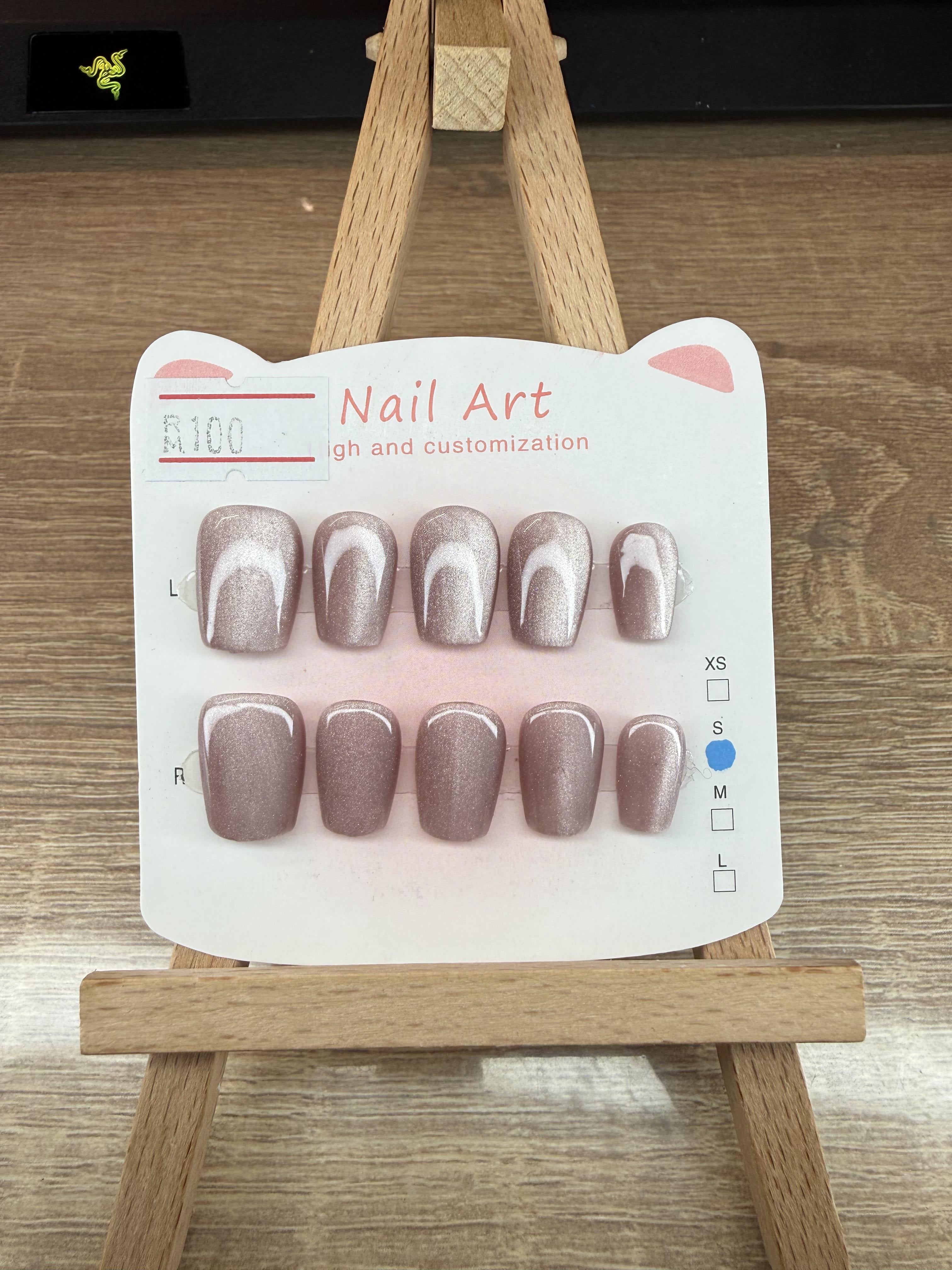 Cat Eye Nails