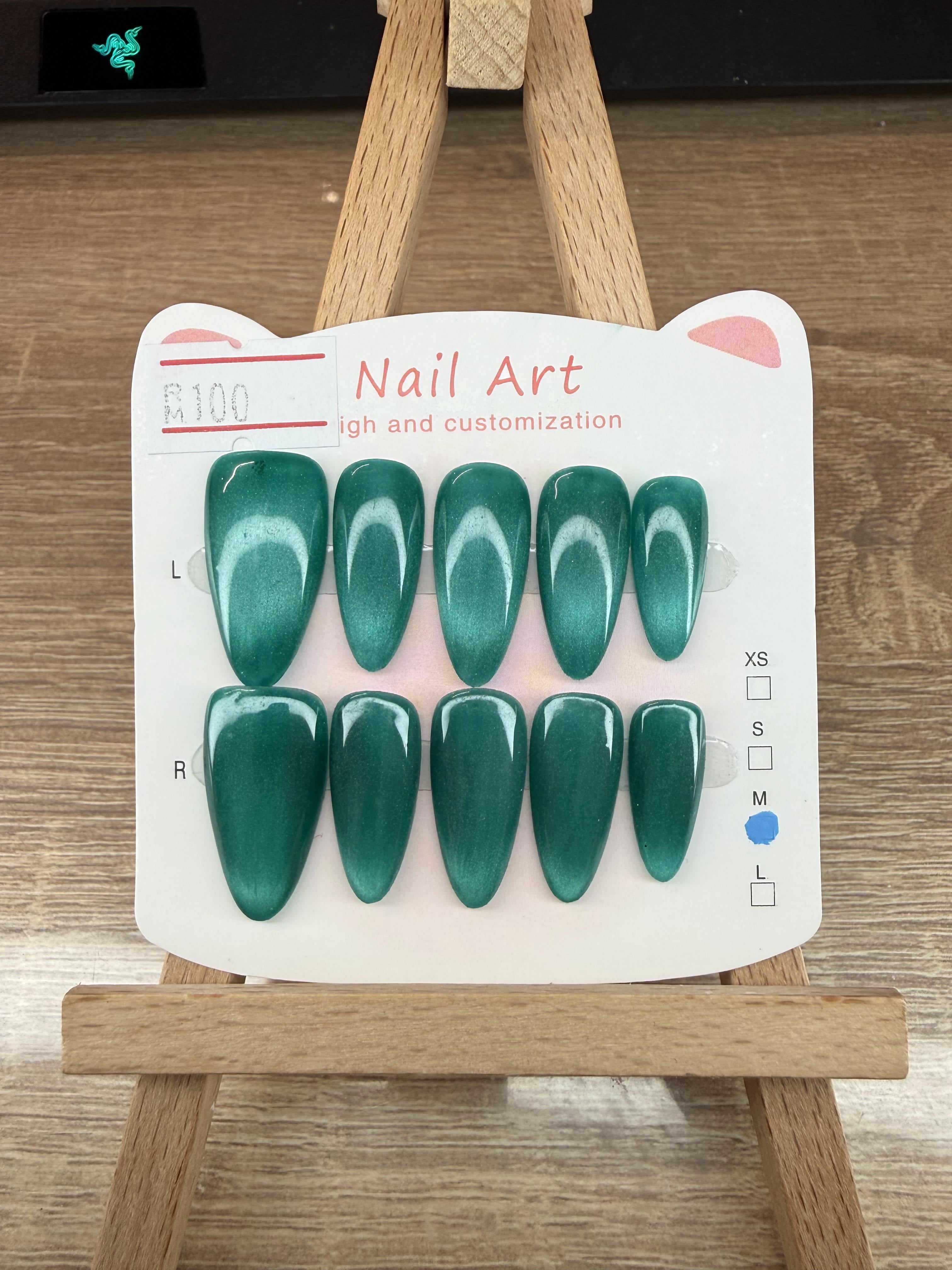 Cat Eye Nails
